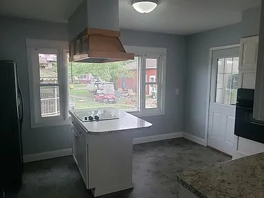 Photo - 6847 Curran Rd