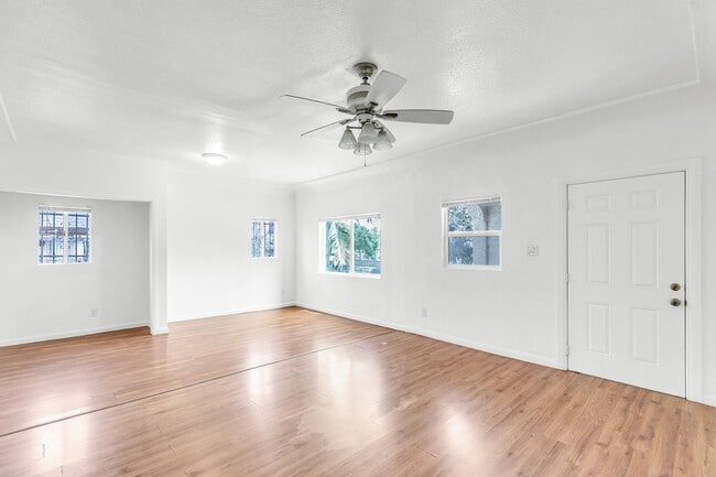 Photo - 321 E 84th St Apartamento Unidad 321