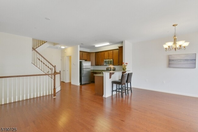 Building Photo - 306 Waterview Ct