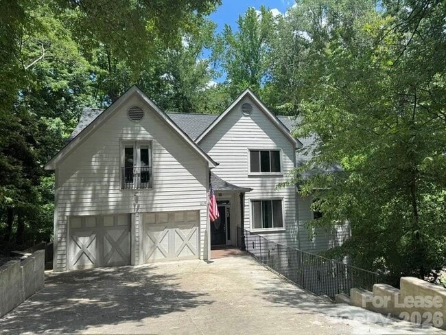 Building Photo - 6629 Tuskan Dr