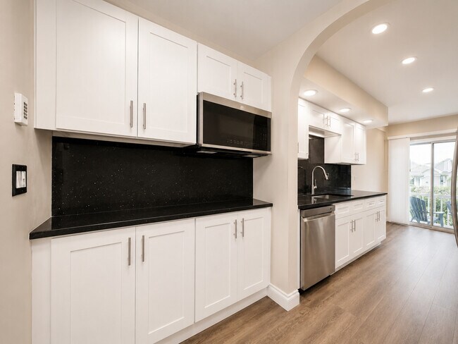 311 Milton Ct