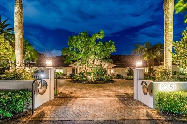 Photo - 8251 Old Cutler Rd