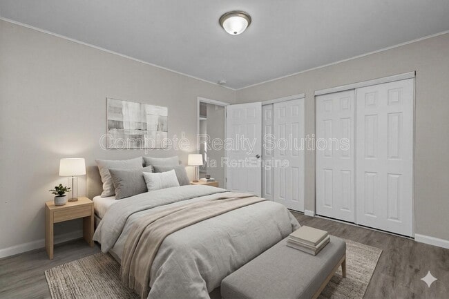 Photo - 10432 Royal Dr