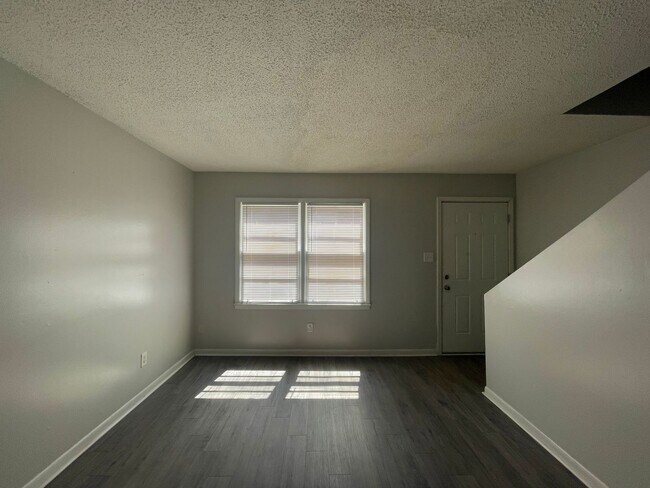 Photo - 131 Wall St Unit 107