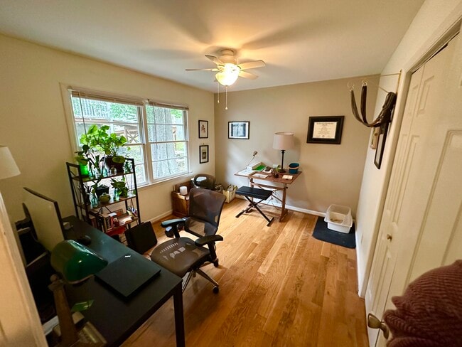 Photo - 502 Whitaker Street Unit B