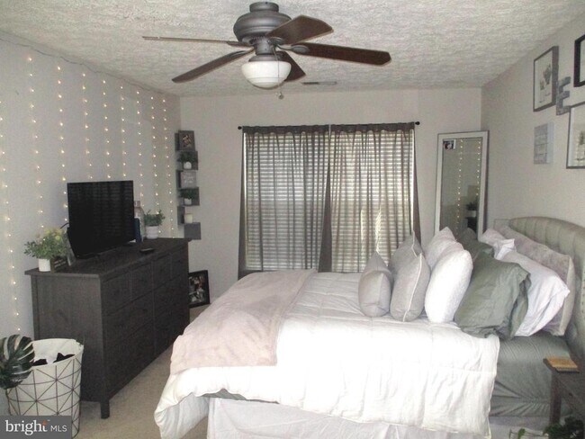 Photo - 2003 Phillips Terrace Unit 6