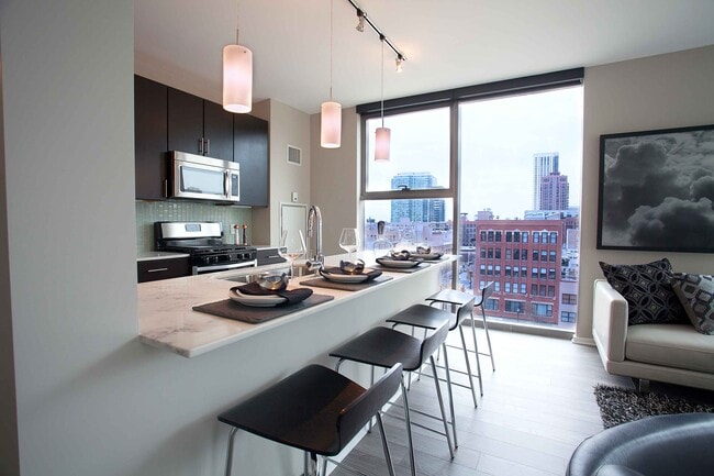 Photo - 651 W Washington Blvd