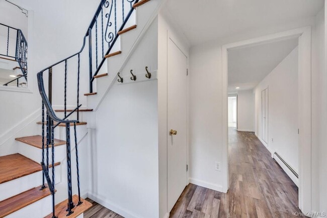 Photo - 405 Massapequa Ave