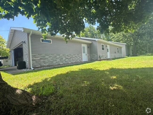 Building Photo - 12979 Roughys Dr Rental