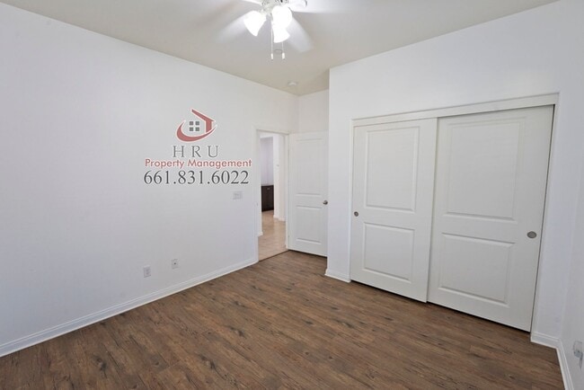 Stunning 4-bedroom, 3-bathroom home - Stunning 4-bedroom, 3-bathroom home