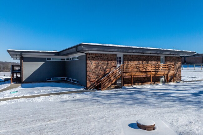 Photo - HUDSON ON THE BLUE