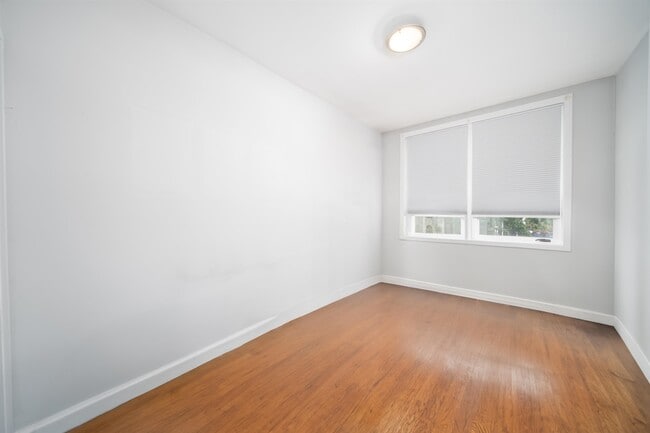 Photo - 207 Adams St Unit 4