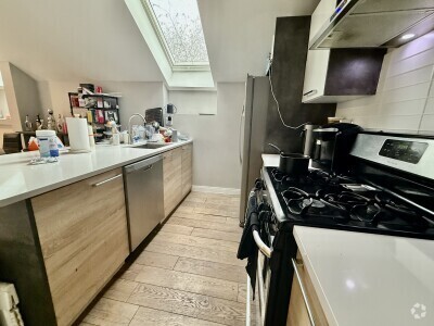 Building Photo - 407 Dudley St Unit #6 Rental