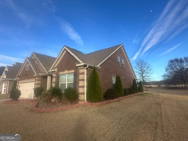 Photo - 3368 Alhambra Cir