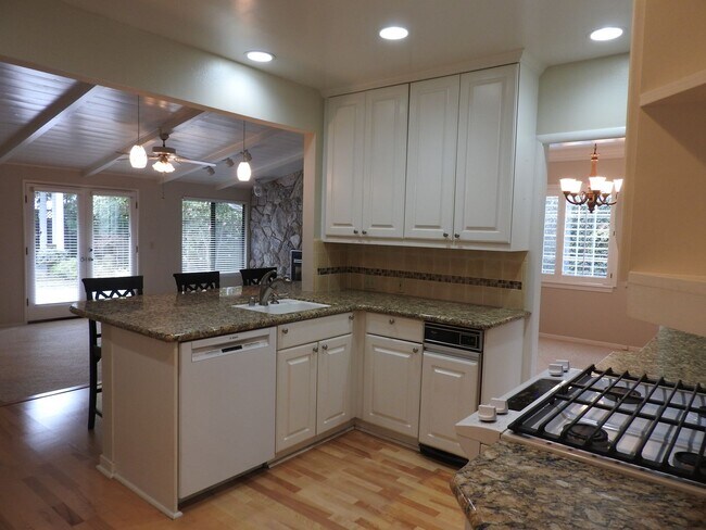 Photo - Land Park Beauty