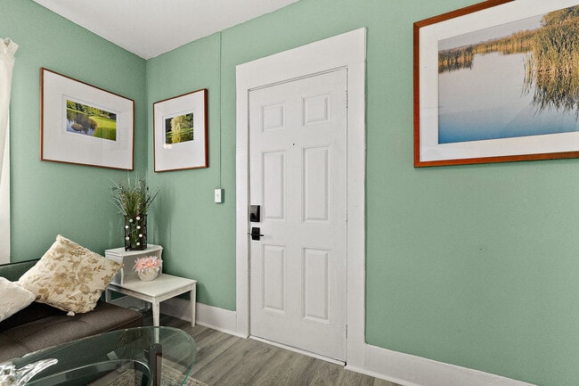 Photo - 6 Rohde Ave Unidad ID1281954P