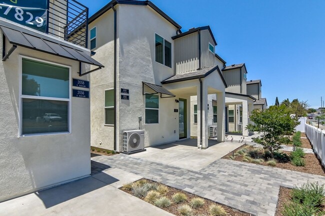 Photo - Division & Highland Rowhomes