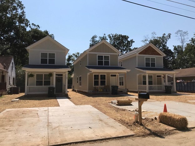 Photo - 36 N Larchmont