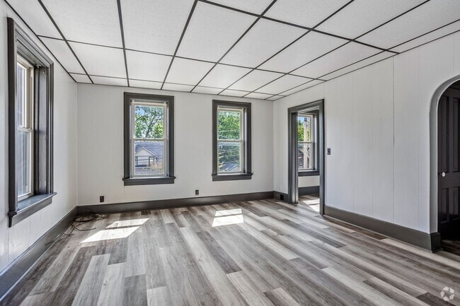 Building Photo - 300 Sherry St Unit 403 Isabella Street Rental