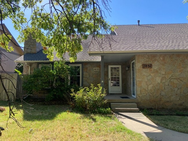 Photo - 3 bedroom duplex in Derby