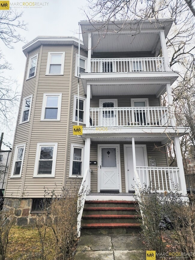 Photo - 8 Woodside Ave Unit 1