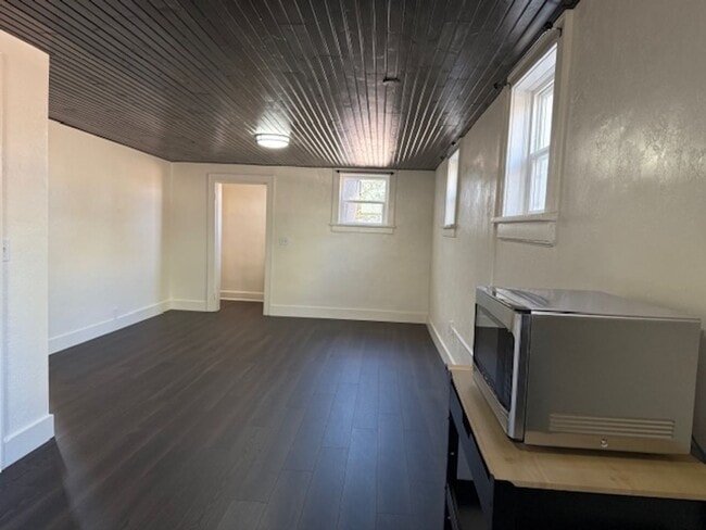 Photo - Thirteenth 2104 & 2102 Unit 2104 - Apt B
