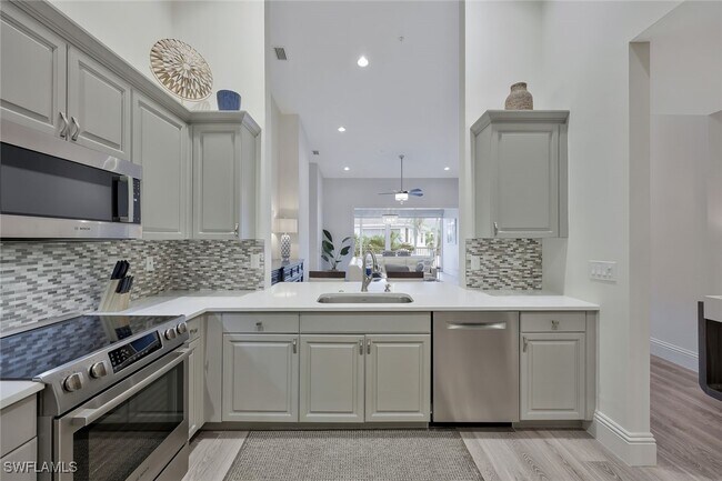 Photo - 831 Sailaway Ln Unidad 203