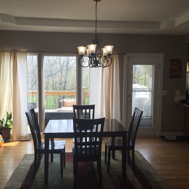 Photo - Charming 3 beds 2.5 bath in Kansas City! House