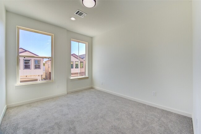 Building Photo - 2928 El Fenice Ln