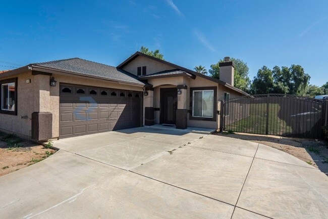 Building Photo - 1365 Valley View Ave