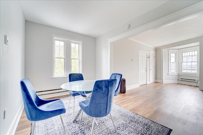 Dining Room - 931 Jackson St Apartments Unit 2