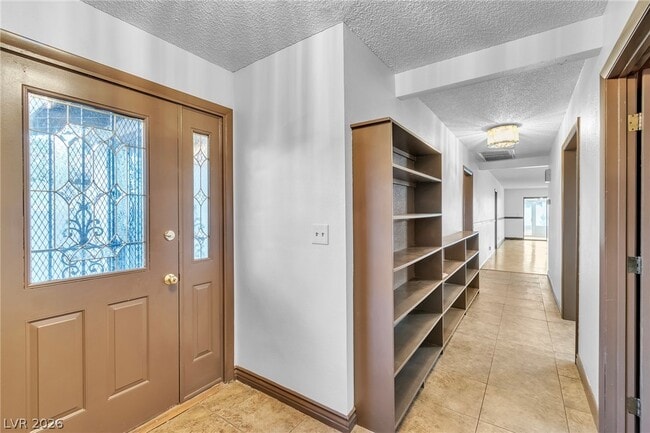 Photo - 2457 Swan Ln