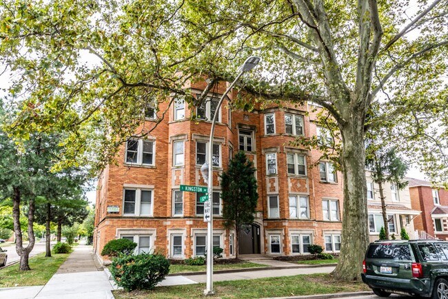 Photo - 8201-8205 S Kingston Ave 2539-2541 E 82nd Street Chicago, IL 60617