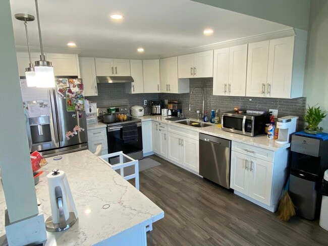 Photo - 2397 Donnington Way