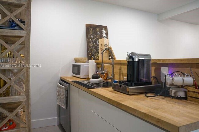 Photo - 8281 SW 205th St Unidad 1