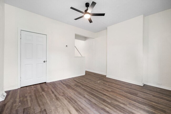 Photo - 3 bed 1 bath - newly updated, central air, laundry.
