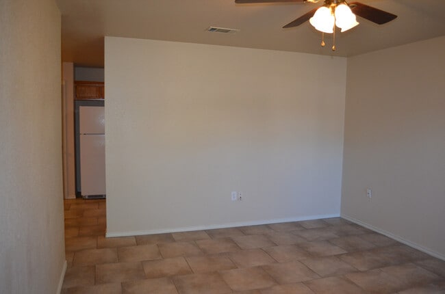 Photo - 1710 Ute Trail Unidad B - STILL OCCUPIED BY RESIDENT