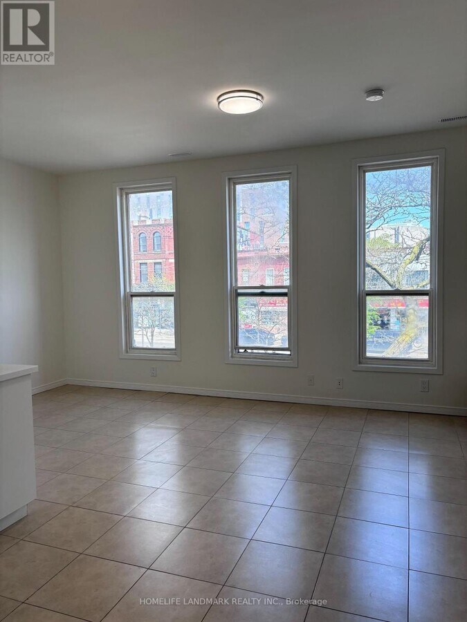 Photo - 440 Spadina Ave. Unité 201