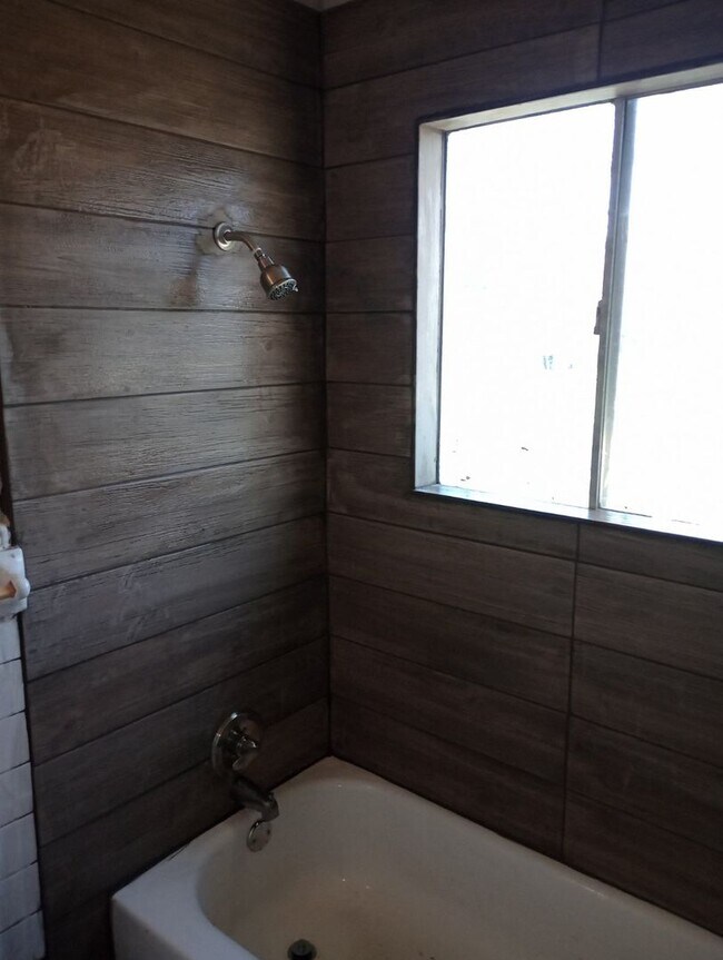 Photo - Cozy 1-Bedroom Duplex – Convenient Location!