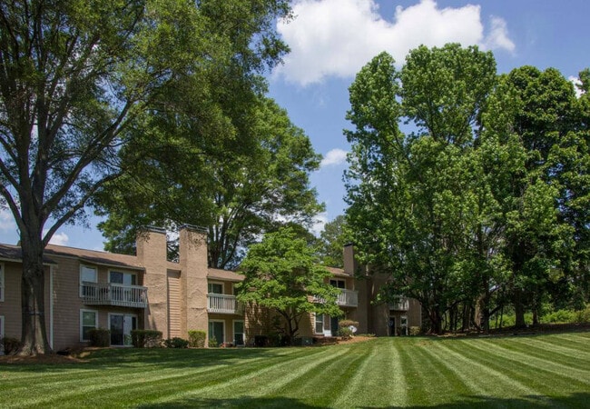 Chimneys Apartments