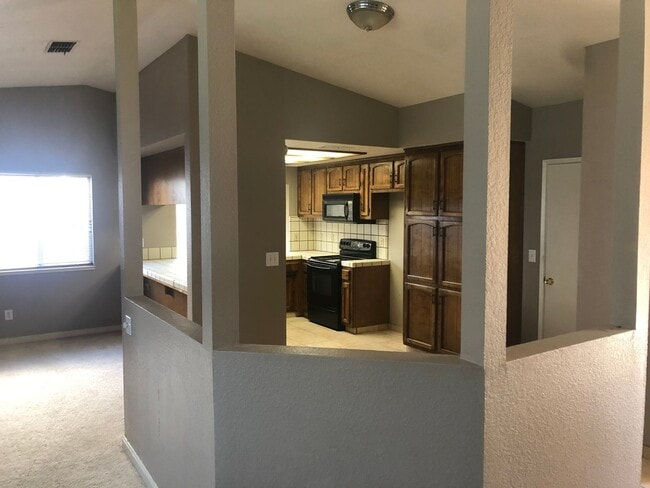 2205 Temescal Dr
