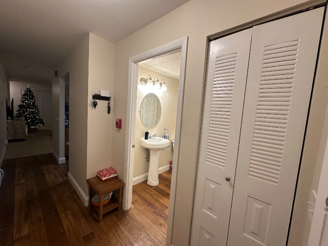 Photo - 1776 Bicentennial Way