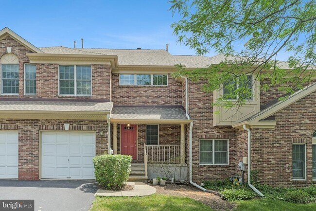 Photo - 20 Wilkinson Way Townhome