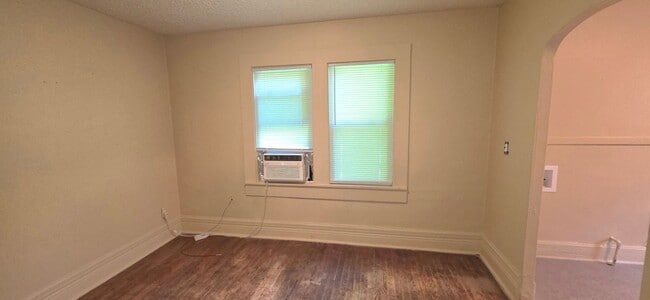 Photo - 2 Bedroom 1 Bathroom home;  $725!