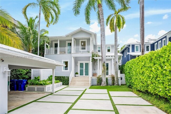 Photo - 745 NE 77th St