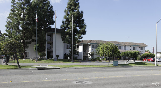 Building Photo - Miracle Terrace Apartments