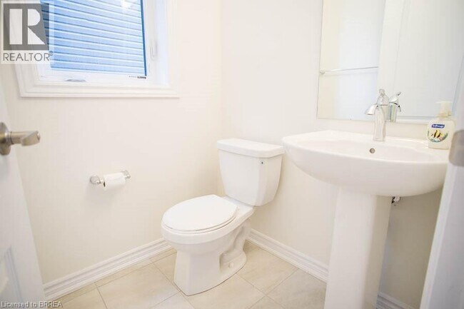 Photo - 58 Bellhouse Ave