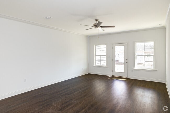 3BR, 3BA -1,890 SF Living