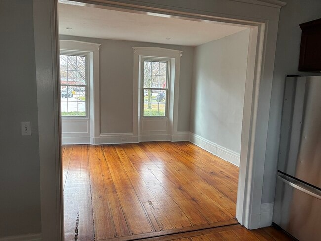 Photo - 126 High St Unit 1