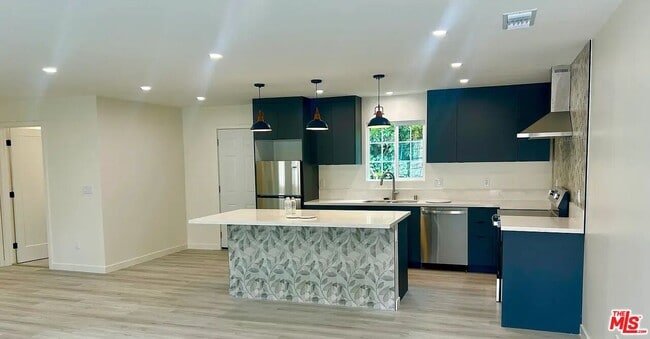 Photo - 14509 Greenleaf St Casa